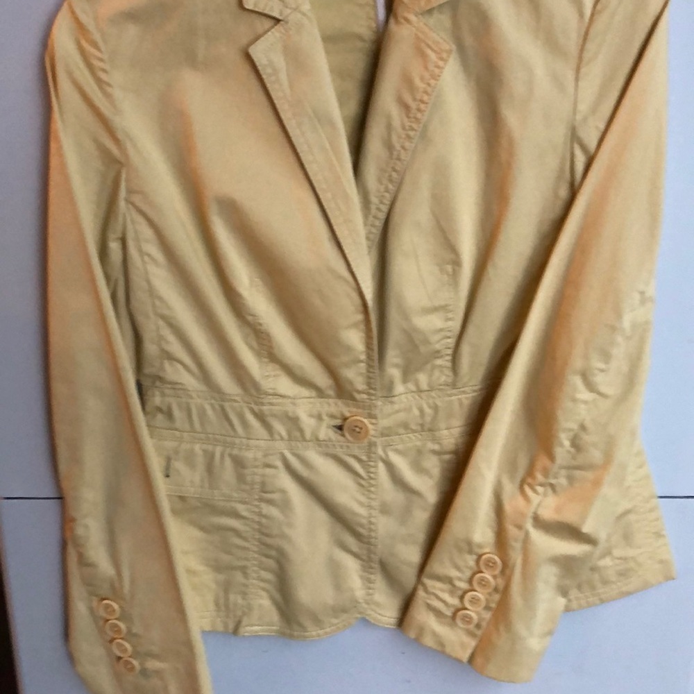 Light yellow spring cotton/spandex jacket